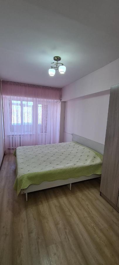 Flat In Central Bishkek Daire Dış mekan fotoğraf