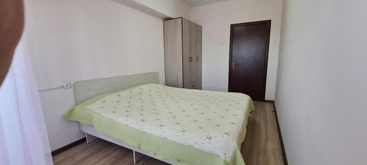 Flat In Central Bişkek Dış mekan fotoğraf
